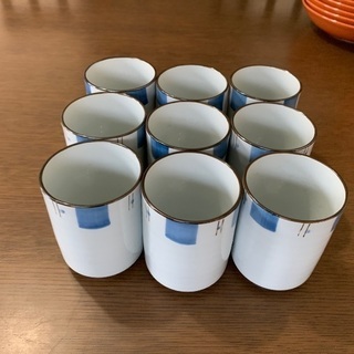 湯呑みが９個です