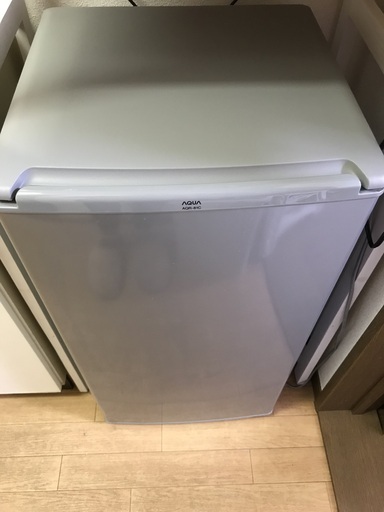冷蔵庫AQUA AQR-81C