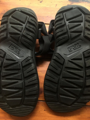 ほぼ新品 値下げ 定価8,580円 teva サンダル  23cm ハリケーン XLT2