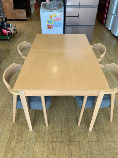 ニトリ 天然木 伸長式 ダイニング5点セット 北欧Style