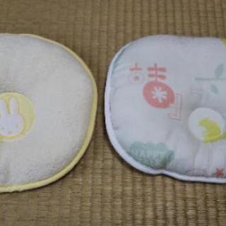【取引中】授乳クッション＆ベビーまくら2個セット の画像