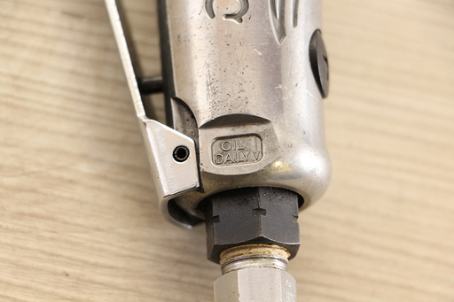 中古 美品 KTC ミニエアーラチェットレンチ JAR303XP 差込 3/8 9.5(D3575wY)