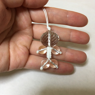 水晶のお人形ストラップ