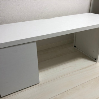 ニトリ　PCデスク　ロータイプ(取引中)