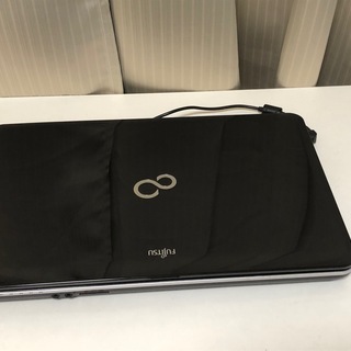 SSD搭載でさくさく　Fujitsu LIFEBOOK AH30...