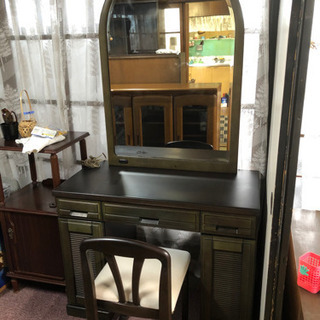 至急　5/30まで　府中家具　モスグリーン　ドレッサー　美品　レ...