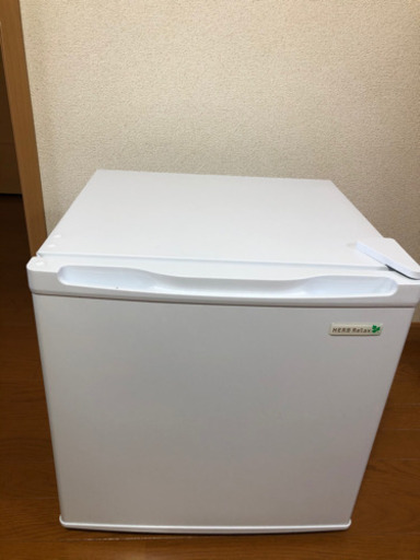 45リットル2018製ノンフロン冷蔵庫