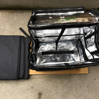 ウーバーイーツ、Uber Eatsリュックバッグ、美品の画像