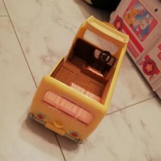 シルバニアファミリーバスの画像