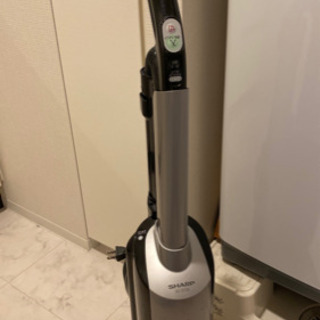 一時終了美品 SHARPのサイクロンスティッククリーナー