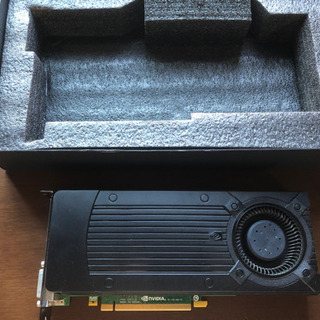 グラフィックボード3つセットですの画像
