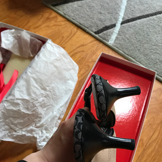 coach ミュール23センチの画像