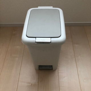 【無料でお譲りします】ゴミ箱