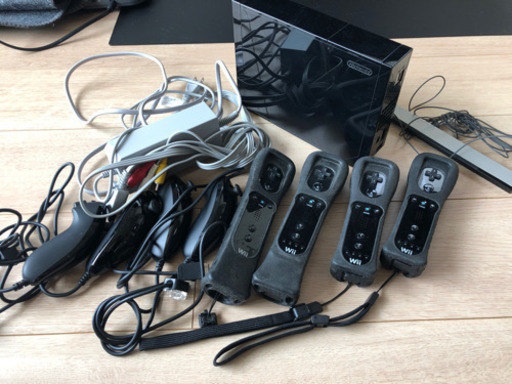 【完動品】wii 付属品全て揃ってます。