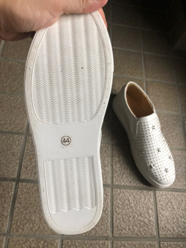スタッズ　スニーカー　新品