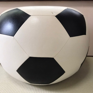 サッカーボールの椅子