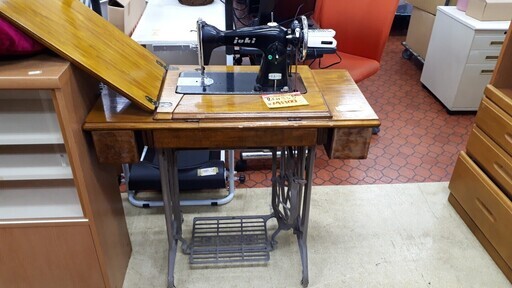 ID:G925562　足踏みアンティークミシン