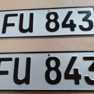 【 ユーロナンバープレート　2枚組 】の画像