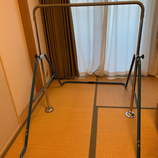折りたたみ鉄棒の画像