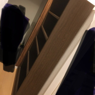 やや大型の本棚　差し上げます