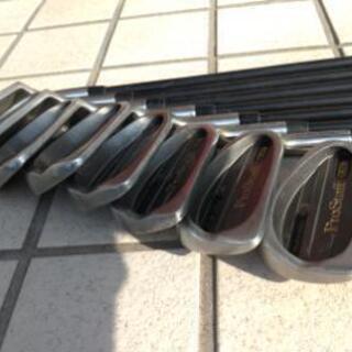 ゴルフクラブセット　wilson pro staff の画像