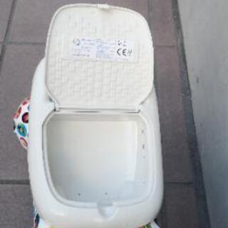 二輪車にもなれる三輪車の画像
