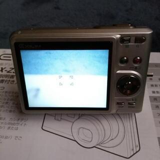 CASIOデジカメ（2005年製）の画像