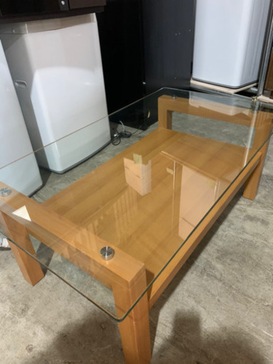 ☆オシャレなガラスローテーブル 美品 おすすめ☆