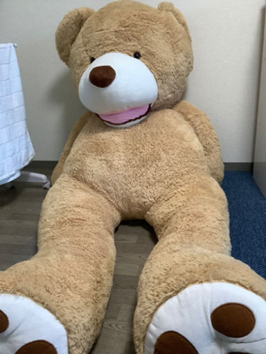 くまのでっかいぬいぐるみ(2mくらい)傷汚れなし 何円でもらってくれますか？