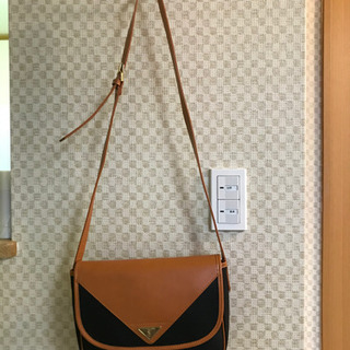 美品 イヴサンローラン ショルダーバッグ
