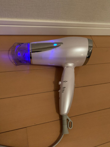 【日本製】KOIZUMI製マイナスイオン ヘアドライヤー モノクローム