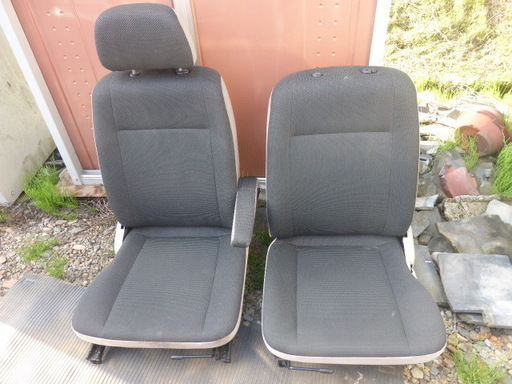 スバルサンバー　ＴＷ系　モケットシート左右　ディアスワゴン