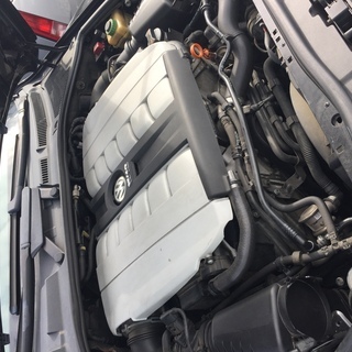 【埼玉県草加市】希少車 ＶＷトゥアレグ(7LBJNA)H18年 左ハンドル W12エンジン(１２気筒）排気量6000ccタイプの画像