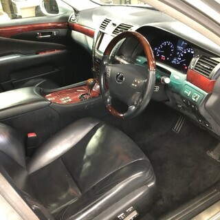 自社ローン★保証人不要★全国対応★レクサス　LS460　バージョンS　シルバー★純正ナビ・TV・黒革シート・ウッドコンビ・バックカメラ・スマートキー★ETC車検R4/5/21★の画像