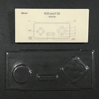 【8Bitdo】F30 BLUETOOTH GAMEPAD（ファミコン風ワイヤレスゲームパッド）の画像