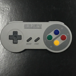 【8Bitdo】SFC30 BLUETOOTH GAMEPAD（スーパーファミコン風ワイヤレスゲームパッド）の画像