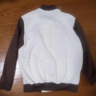 バタフライ柄ワンポイントのアウター春秋★Mサイズ大きめの画像