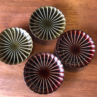 多治見焼　菊皿　4枚組　茶　緑　　中古