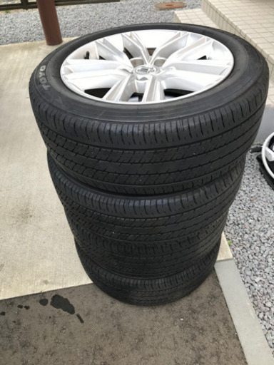 215/55R17夏タイヤ4本！※ホイールは付きません！