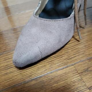 グレージュパンプスMの画像