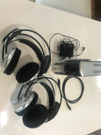 コードレスサラウンドヘッドホン2セット