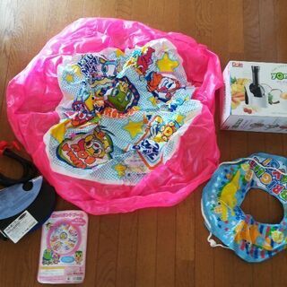 夏のおうち時間充実セット（ﾌﾟｰﾙ、浮輪、ﾖﾅﾅｽ）