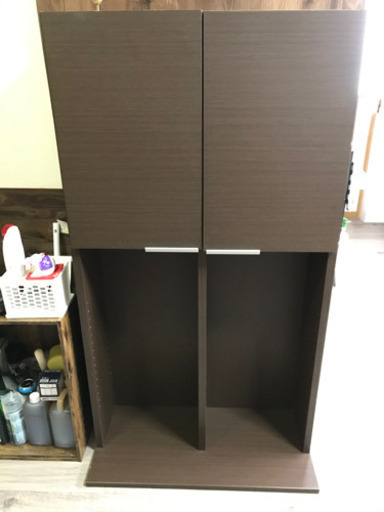 扉付き収納棚★天井固定ボルト付【訳アリ価格】