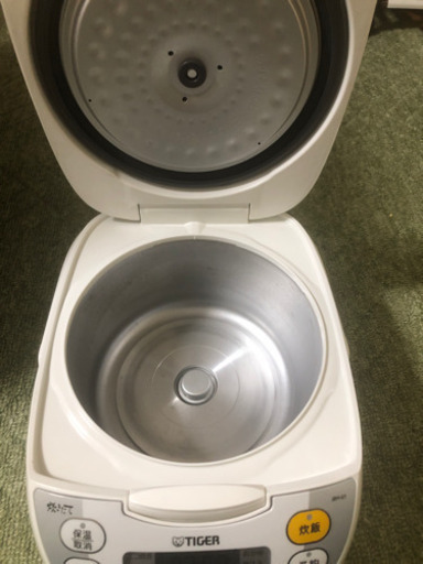 タイガー炊飯器　JBH-G101(W)