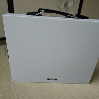 【新品】ナカバヤシ キーステーション 40個吊りの画像