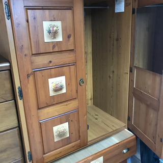 美品 天然木の衣装棚