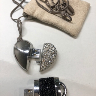 PhilipsとスワロフスキーのコラボUSB Active Crystalsの画像