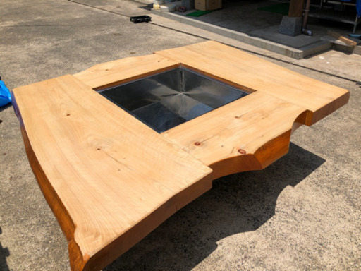 囲炉裏座卓　お部屋の雰囲気が一変します。