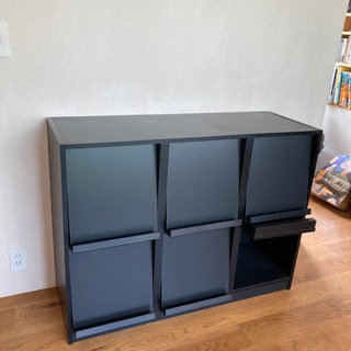 扉付き マガジン・レコードラック譲りますの画像