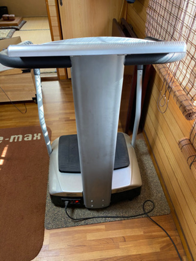 ダイエットエフェクトトレーナー　ブルブルマシーン